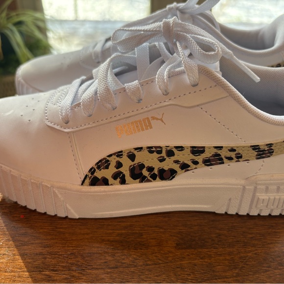 Puma BIG KIDS 5.5 (fits like Women’s 7). New!! Never worn. 🐆🤎🐆 - Picture 2 of 5
